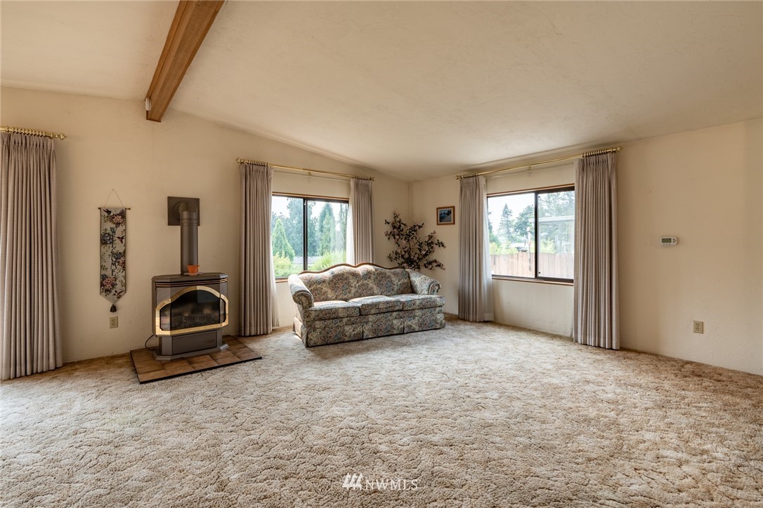 18815 128th Avenue Northeast Bothell, WA 98011 - Photo 15 of 19 Gallery Image 15