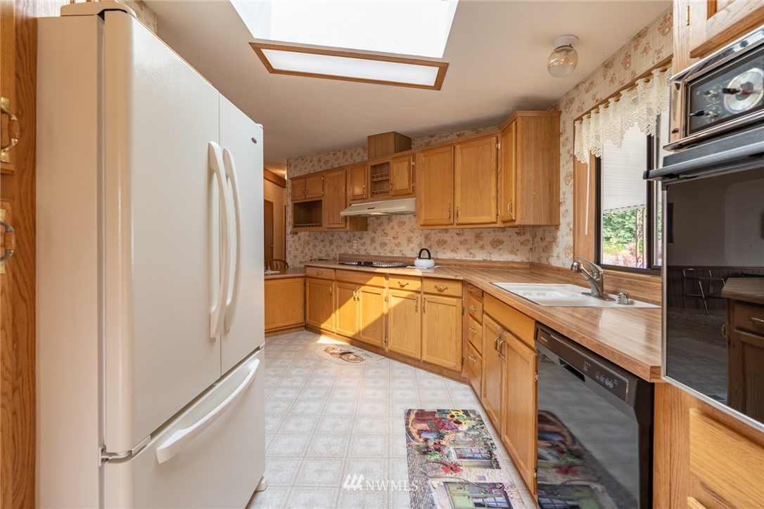18815 128th Avenue Northeast Bothell, WA 98011 - Photo 18 of 19 Gallery Image 18