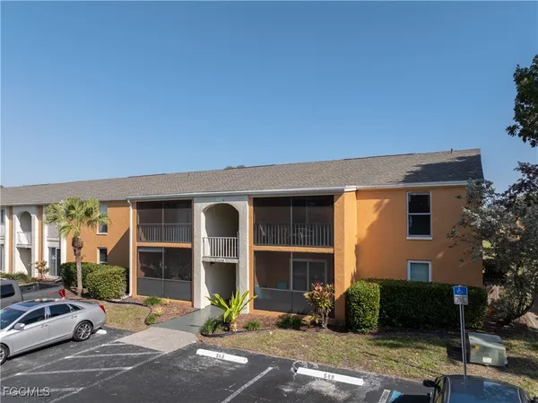 $1,195 | 12658 Kenwood Lane, Unit D, Fort Myers, FL 33907