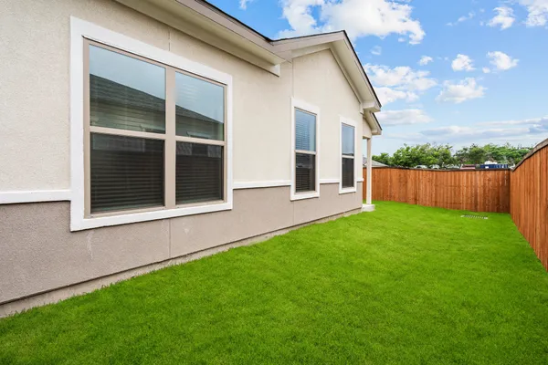 $2,532 | 865 Limmer Loop, Unit 813, Hutto, TX 78634
