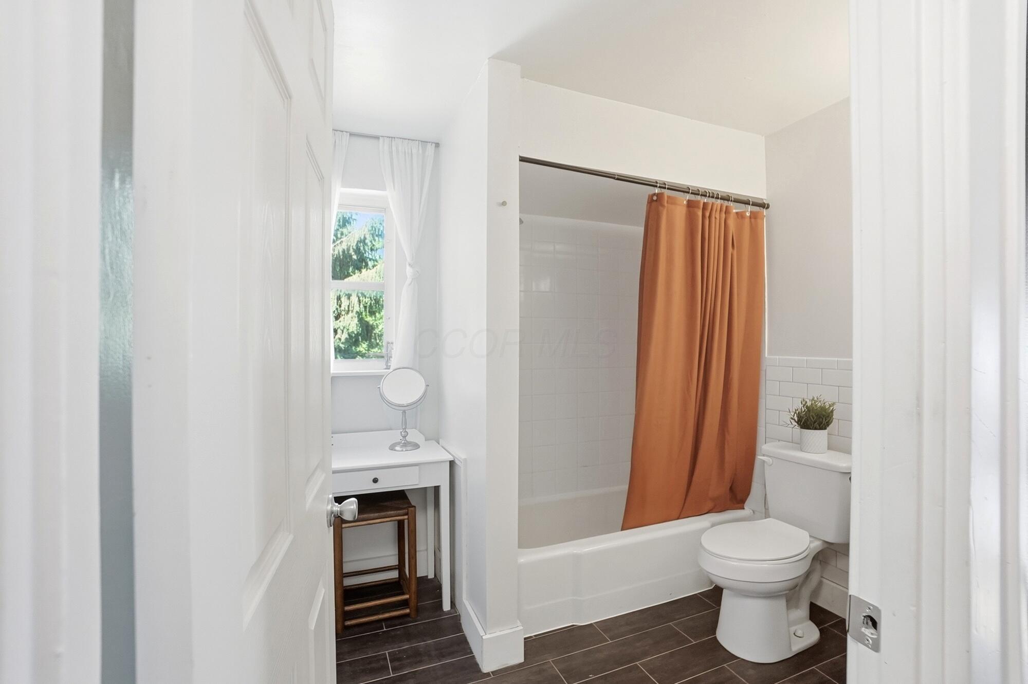 587 Wiltshire Road Columbus, OH 43204 - Photo 42 of 73