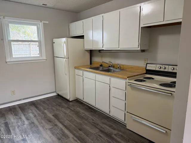 $875 | 2310 Indian Drive, Unit 9, Jacksonville, NC 28546