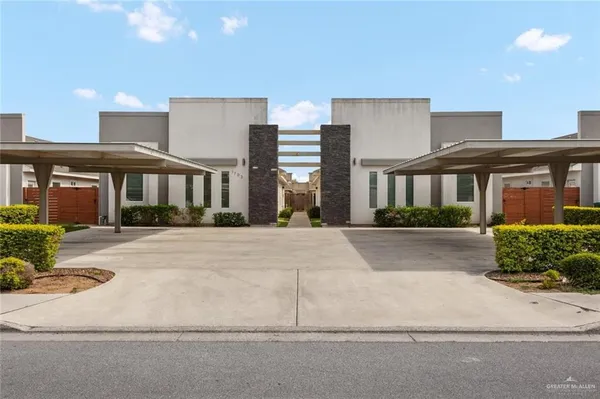 $1,200 | 1703 West Garrison Drive, Unit 3, Pharr, TX 78577