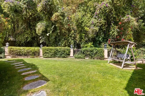 $2,995,000 | 2668 Astral Drive, Los Angeles, CA 90046