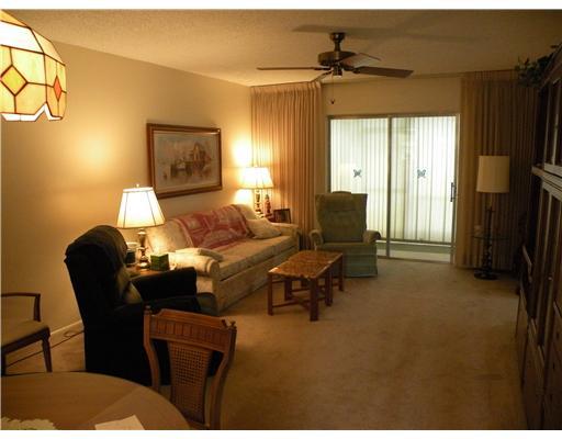 1923 Southwest Palm City Road, Unit 12E Stuart, FL 34994 - Photo 5 of 11 Gallery Image 5
