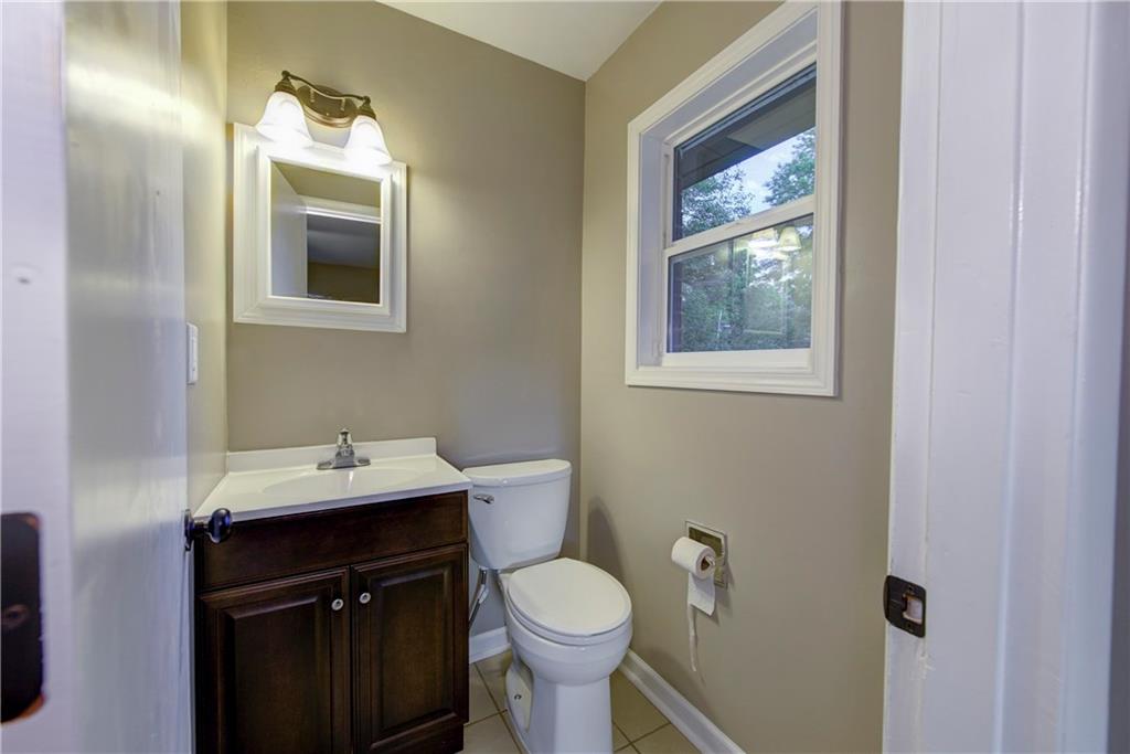 5711 Radnor Road Indianapolis, IN 46226 - Photo 13 of 19 Gallery Image 13