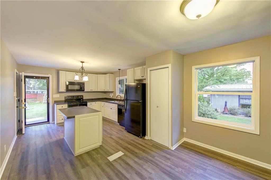 5711 Radnor Road Indianapolis, IN 46226 - Photo 9 of 19 Gallery Image 9