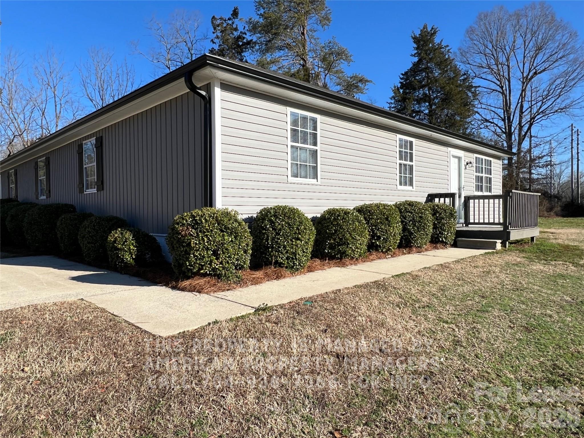 299 Rustic Road Mooresville, NC 28115 - Photo 2 of 10