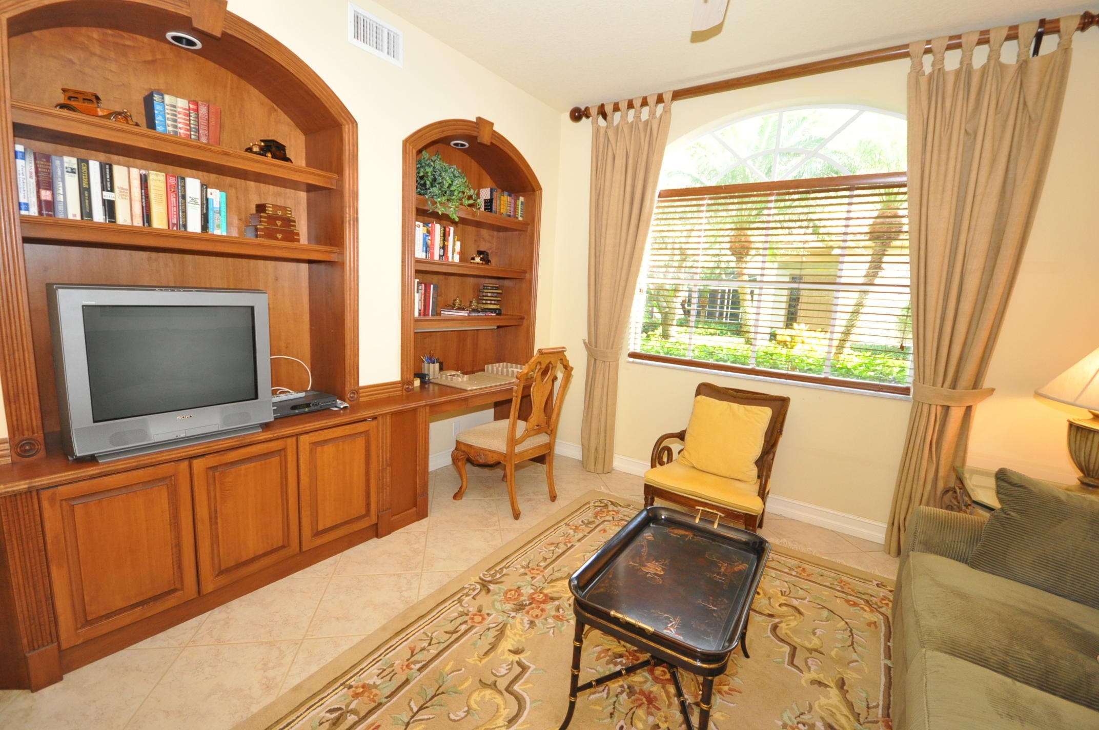 6205 Island, Unit B Boca Raton, FL 33496 - Photo 5 of 26 DSC_6988