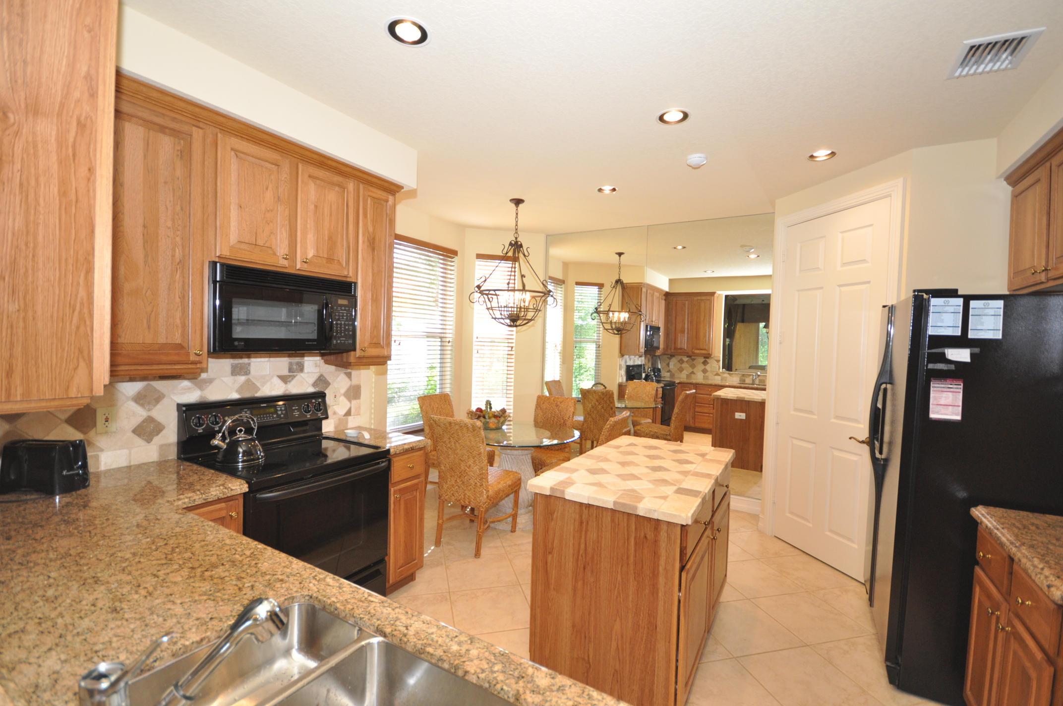 6205 Island, Unit B Boca Raton, FL 33496 - Photo 9 of 26 DSC_6997