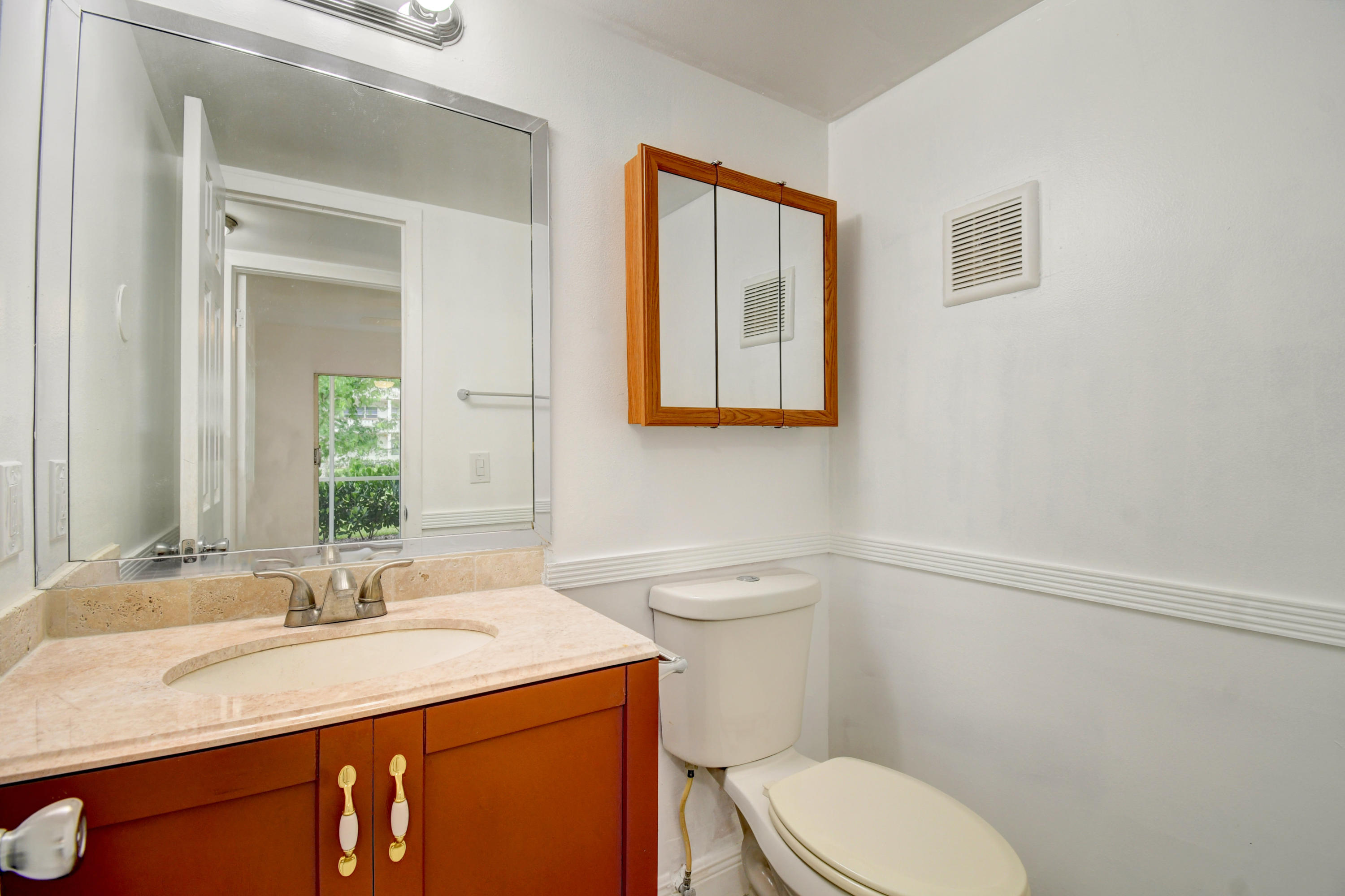 430 Mansfield K Boca Raton, FL 33434 - Photo 21 of 27 21_dsc_3536_37_38_39_40