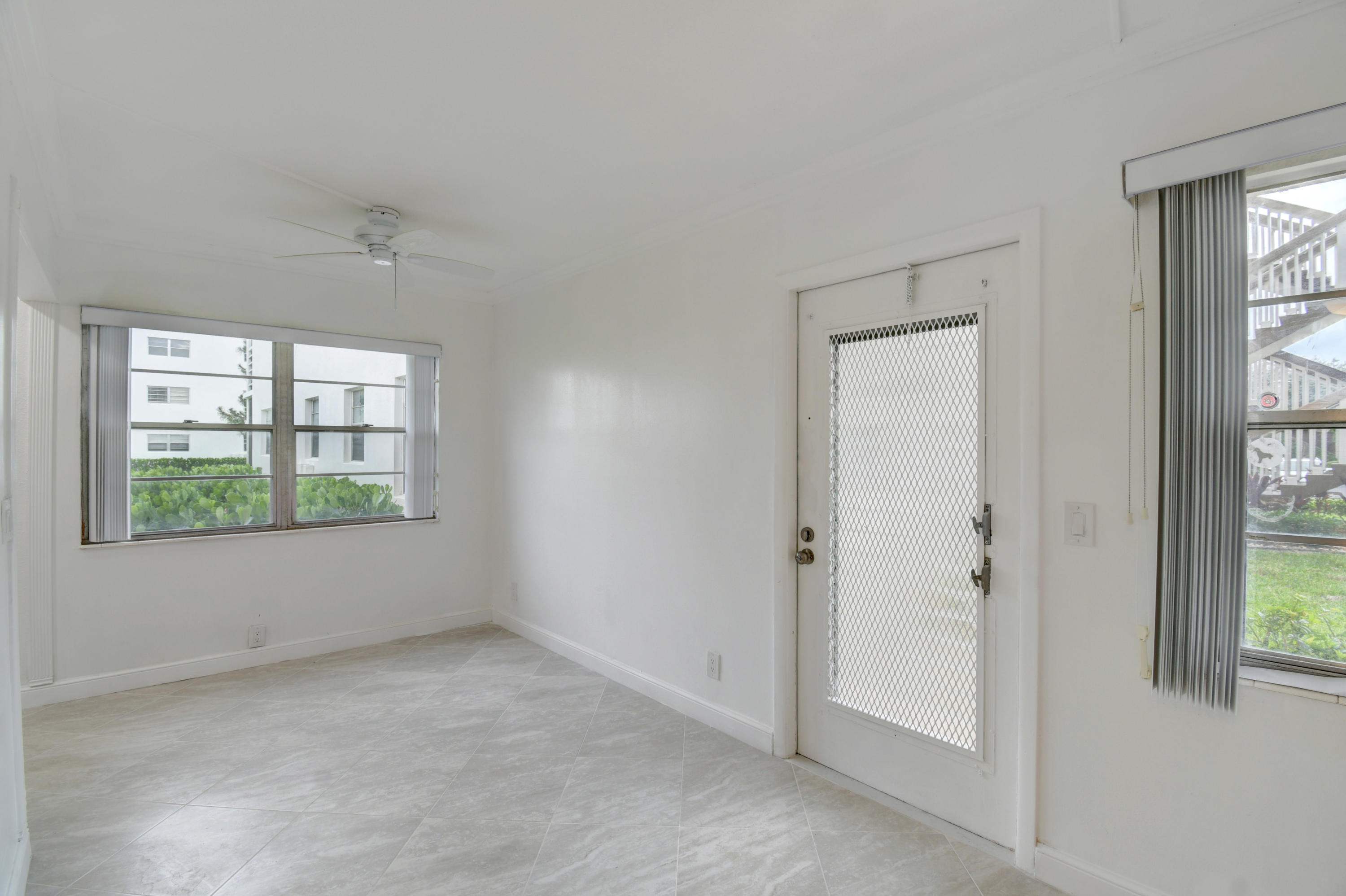 430 Mansfield K Boca Raton, FL 33434 - Photo 3 of 27 05_dsc_3346_47_48_49_50