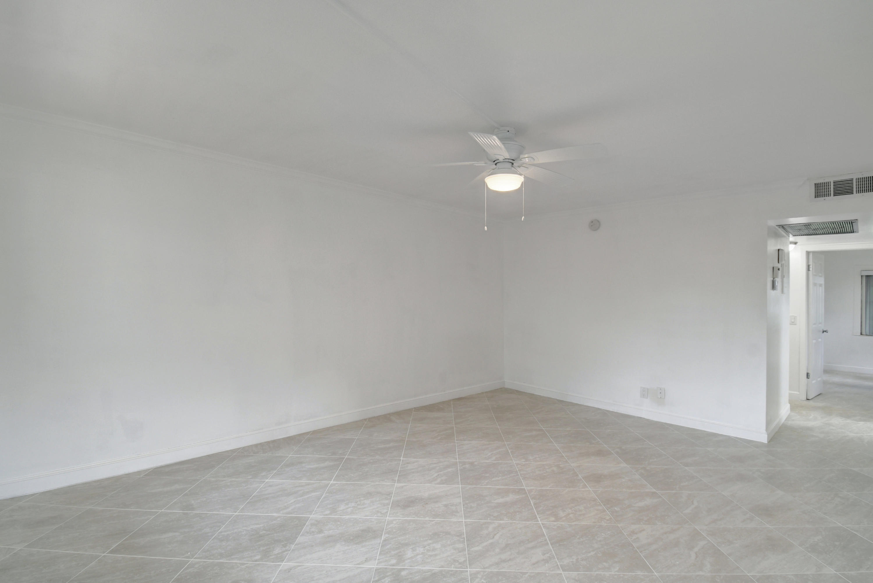 430 Mansfield K Boca Raton, FL 33434 - Photo 6 of 27 06_dsc_3361_2_3_4_5