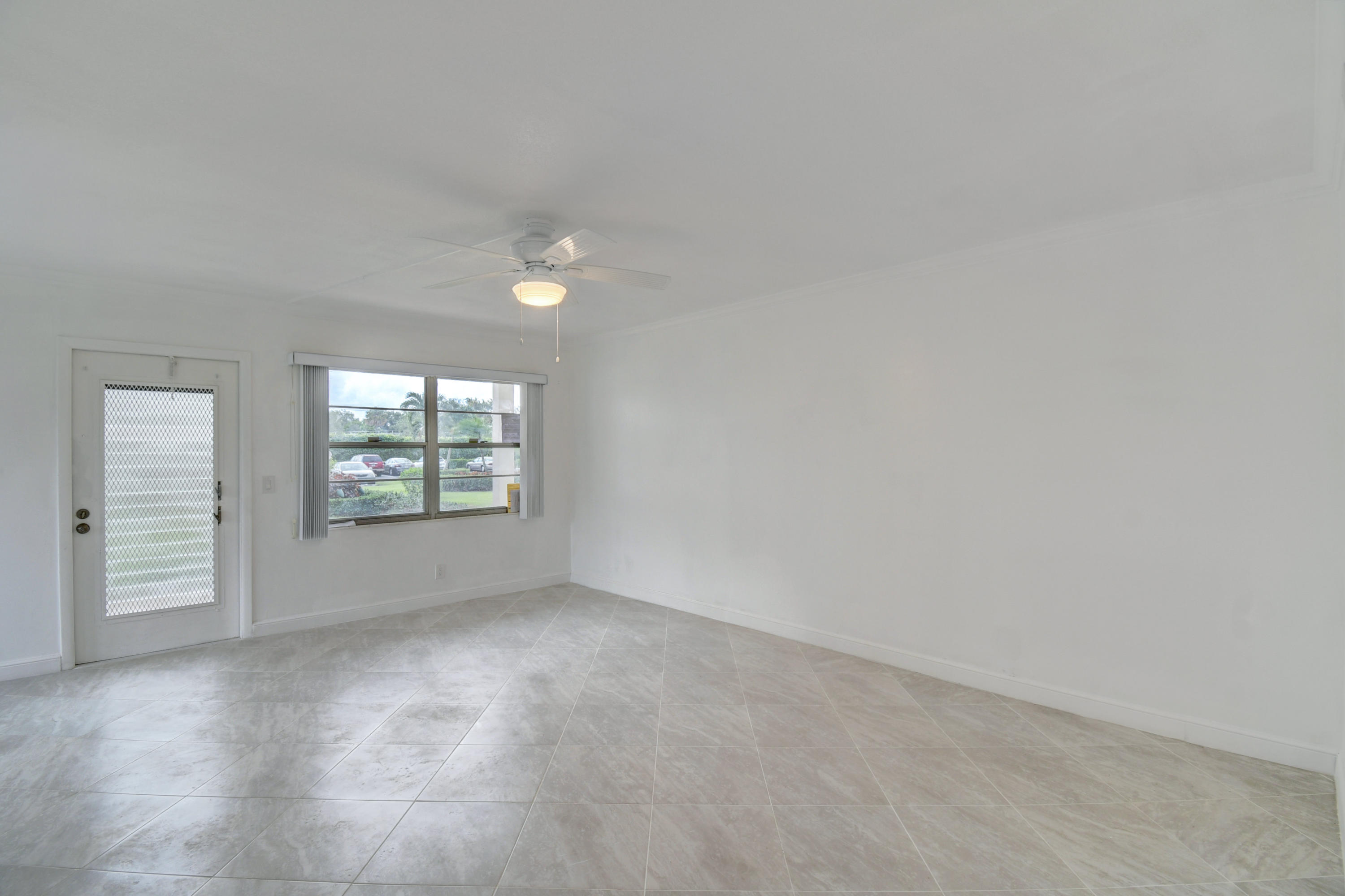 430 Mansfield K Boca Raton, FL 33434 - Photo 7 of 27 beautiful tiled floors through out