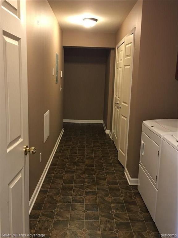 17208 Chesapeake Circle Walled Lake, MI 48390 - Photo 11 of 37 12