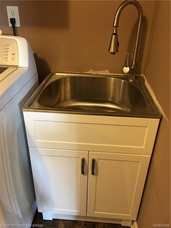 17208 Chesapeake Circle Walled Lake, MI 48390 - Photo 21 of 37 19