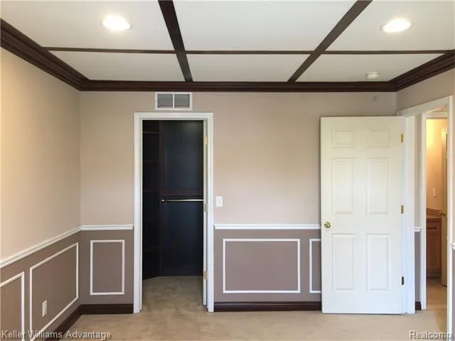 $1,850 | 17208 Chesapeake Circle, Walled Lake, MI 48390