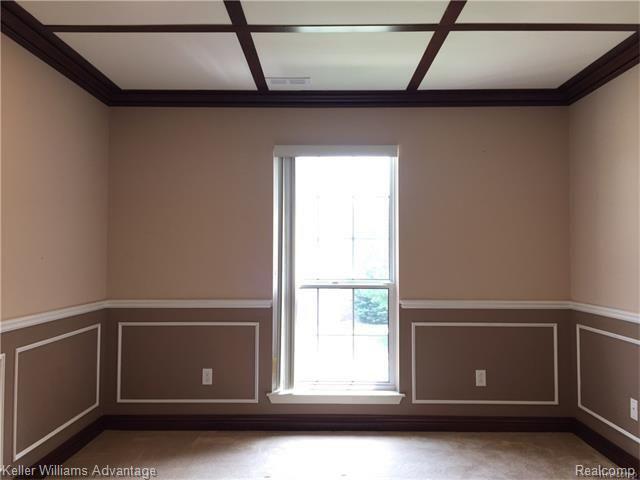 17208 Chesapeake Circle Walled Lake, MI 48390 - Photo 29 of 37 27