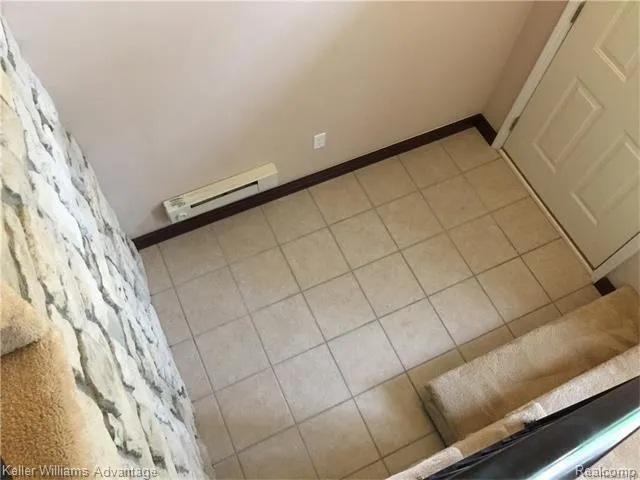 $1,850 | 17208 Chesapeake Circle, Walled Lake, MI 48390