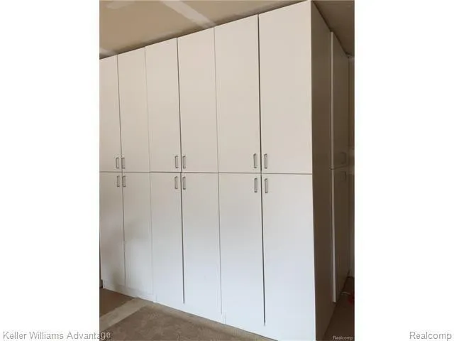 $1,850 | 17208 Chesapeake Circle, Walled Lake, MI 48390