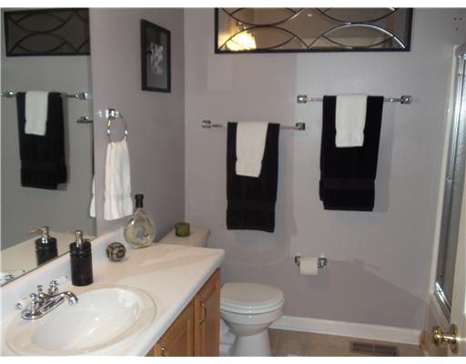 4 Pacers Ridge Drive Canonsburg, PA 15317 - Photo 14 of 18 Full Bath.