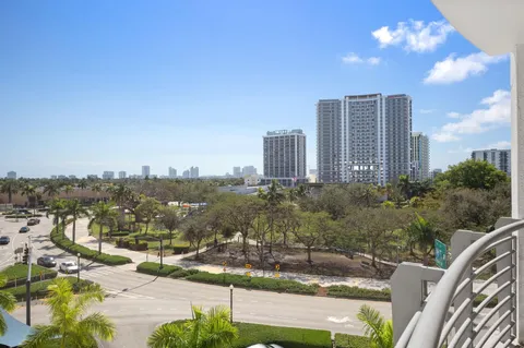 $420,000 | 1830 Radius Drive, Unit 523, Hollywood, FL 33020