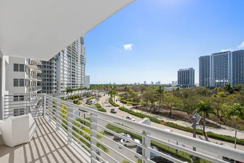 $420,000 | 1830 Radius Drive, Unit 523, Hollywood, FL 33020