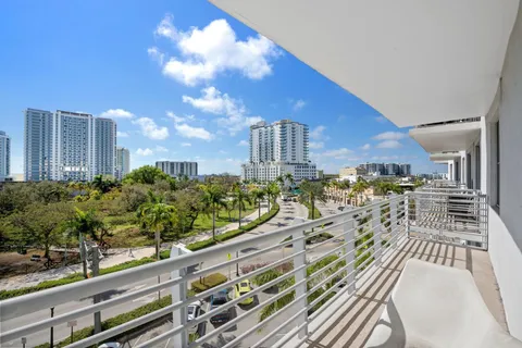 $420,000 | 1830 Radius Drive, Unit 523, Hollywood, FL 33020