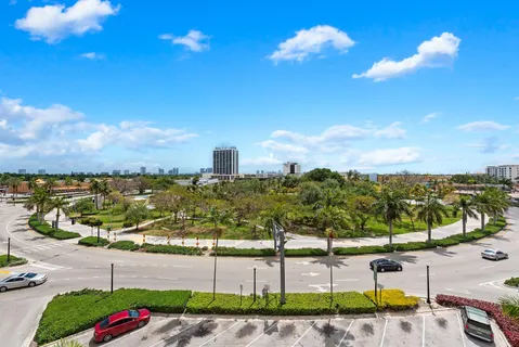 $420,000 | 1830 Radius Drive, Unit 523, Hollywood, FL 33020
