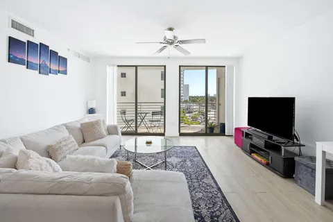 $420,000 | 1830 Radius Drive, Unit 523, Hollywood, FL 33020