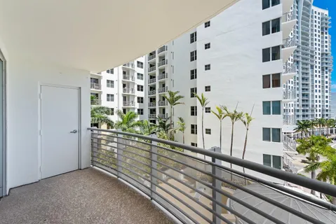 $420,000 | 1830 Radius Drive, Unit 523, Hollywood, FL 33020