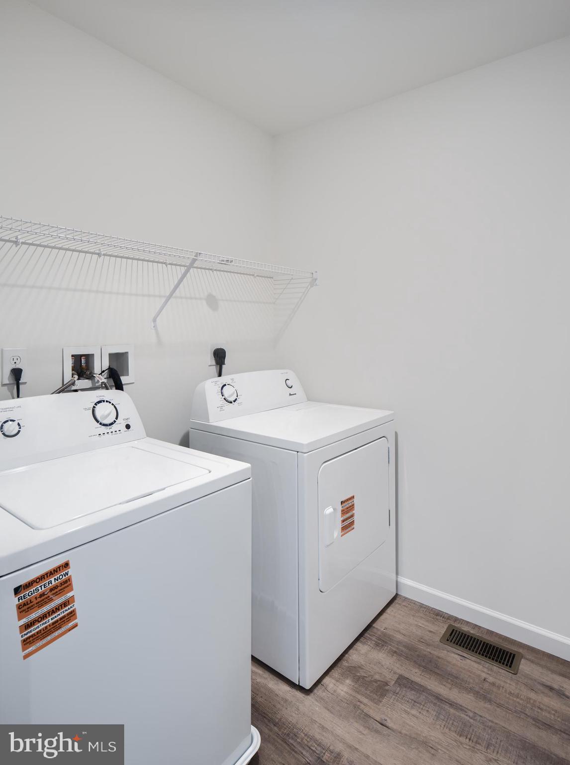 311 Boxwood Drive Windsor, PA 17366 - Photo 33 of 50 a utility room with dryer and washer