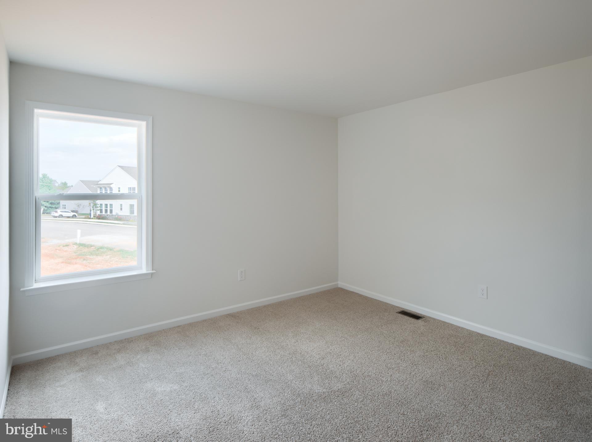 311 Boxwood Drive Windsor, PA 17366 - Photo 35 of 50 an empty room with a window