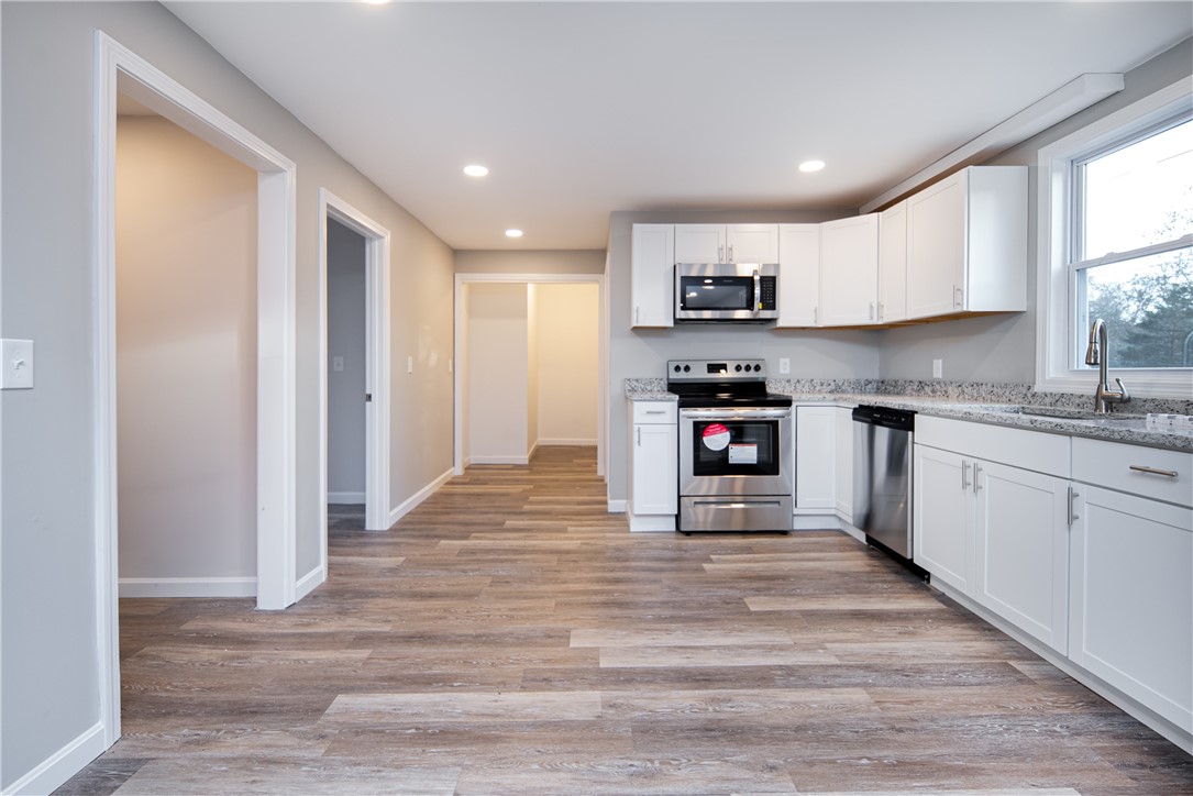 193 Shannock Village Road Richmond, RI 02875 - Photo 7 of 29