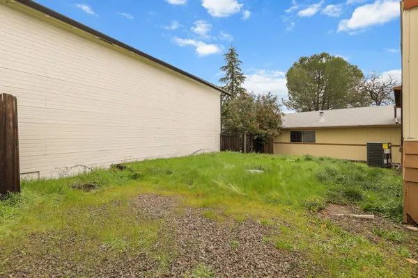 $285,000 | 836 August Way, Redding, CA 96003