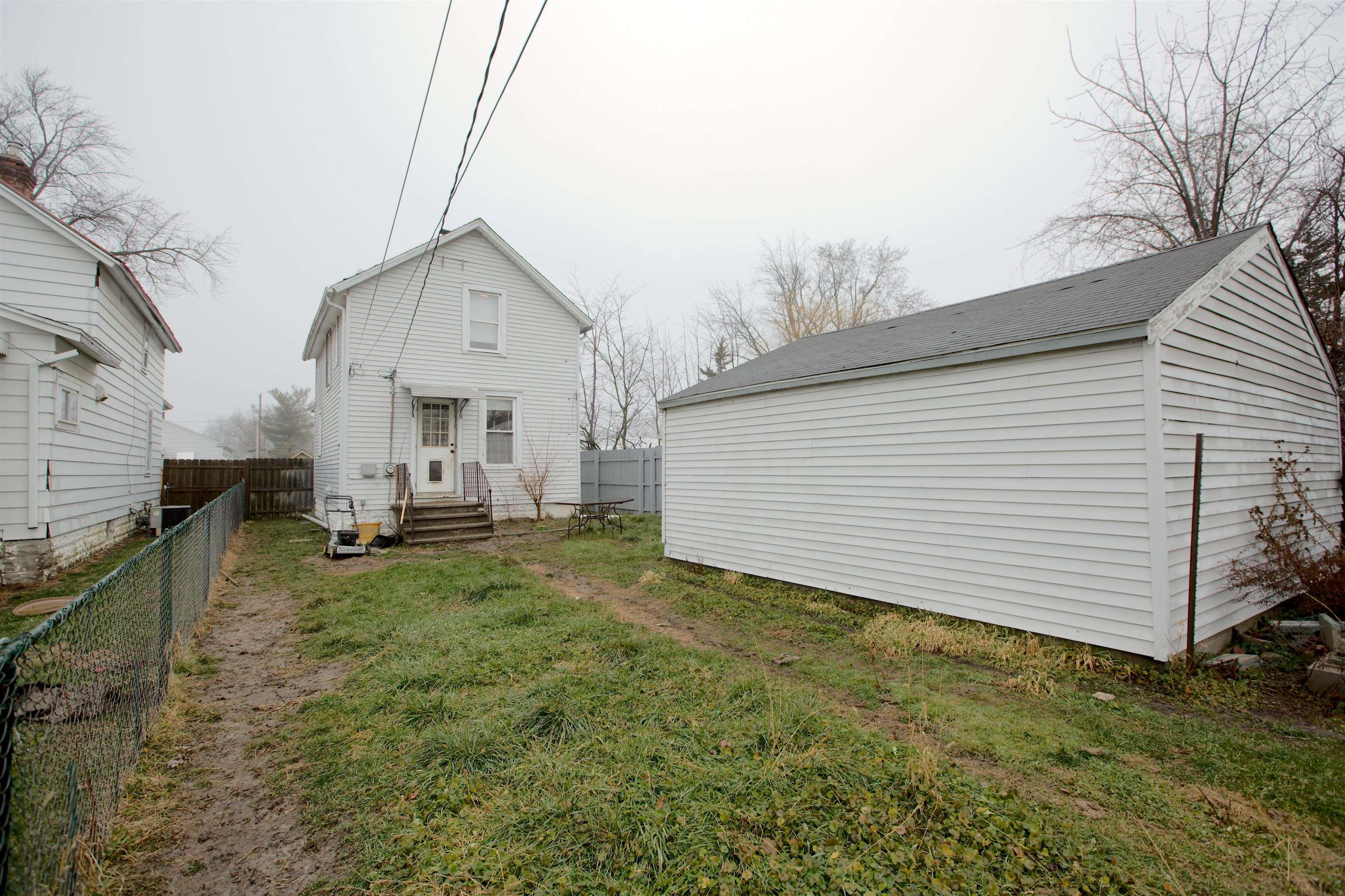 1919 Cherokee Road Fort Wayne, IN 46808 - Photo 22 of 23