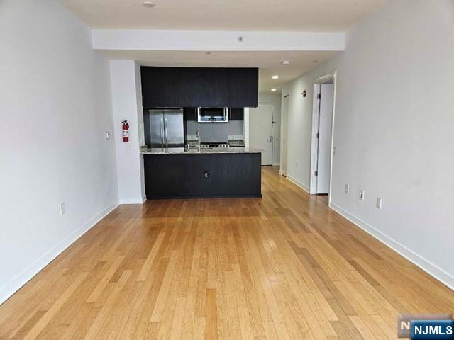 807 Hudson Park Edgewater, NJ 07020 - Photo 2 of 27