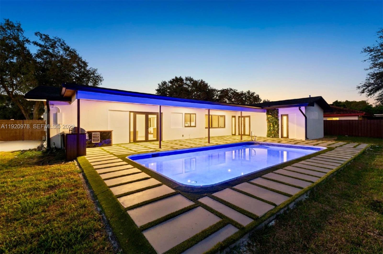 7020 Plantation Road Plantation, FL 33317 - Photo 17 of 34 Gallery Image 17