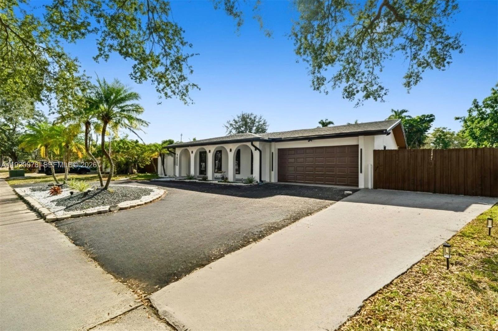 7020 Plantation Road Plantation, FL 33317 - Photo 29 of 34 Gallery Image 29