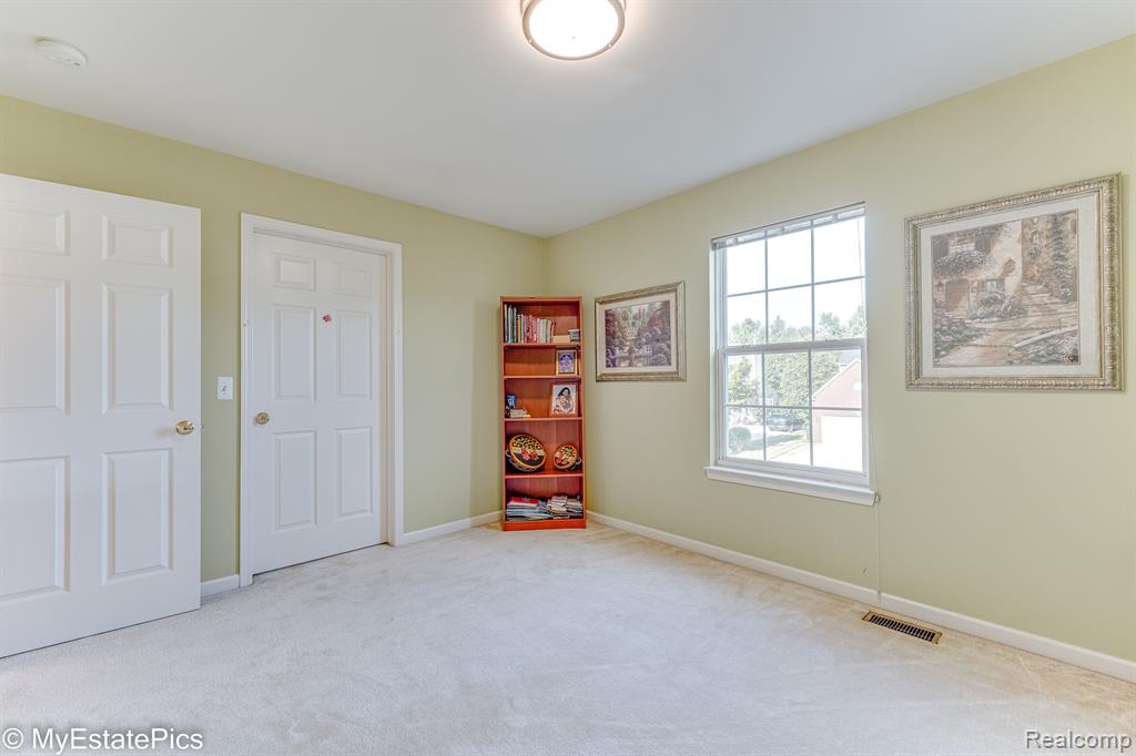 3526 Everett Drive Rochester Hills, MI 48307 - Photo 34 of 64