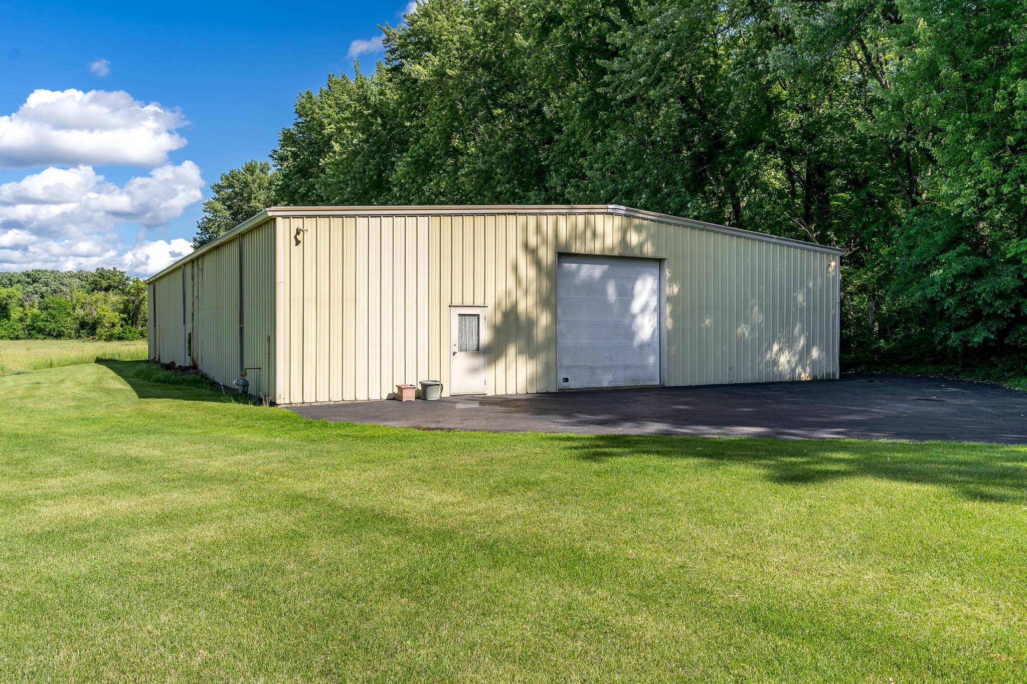 7889 Shaw Road Belvidere, IL 61008 - Photo 11 of 73 Gallery Image 11