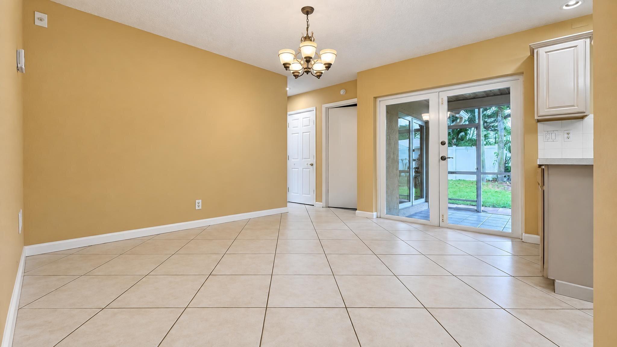 118 Mohigan Circle Boca Raton, FL 33487 - Photo 6 of 27 05_118_Mohigan_Cir_Other_16x9