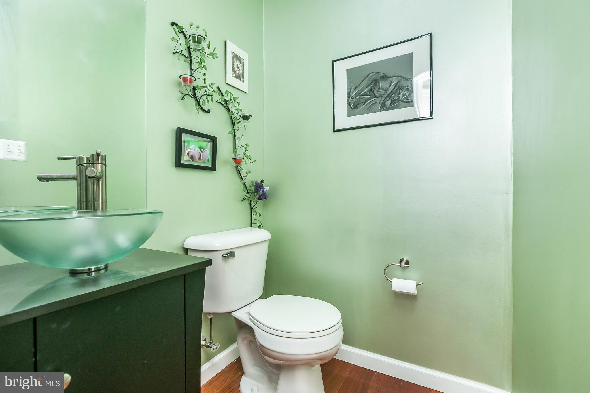 2960 Keswick Road Baltimore, MD 21211 - Photo 12 of 27 Main Level Half Bath