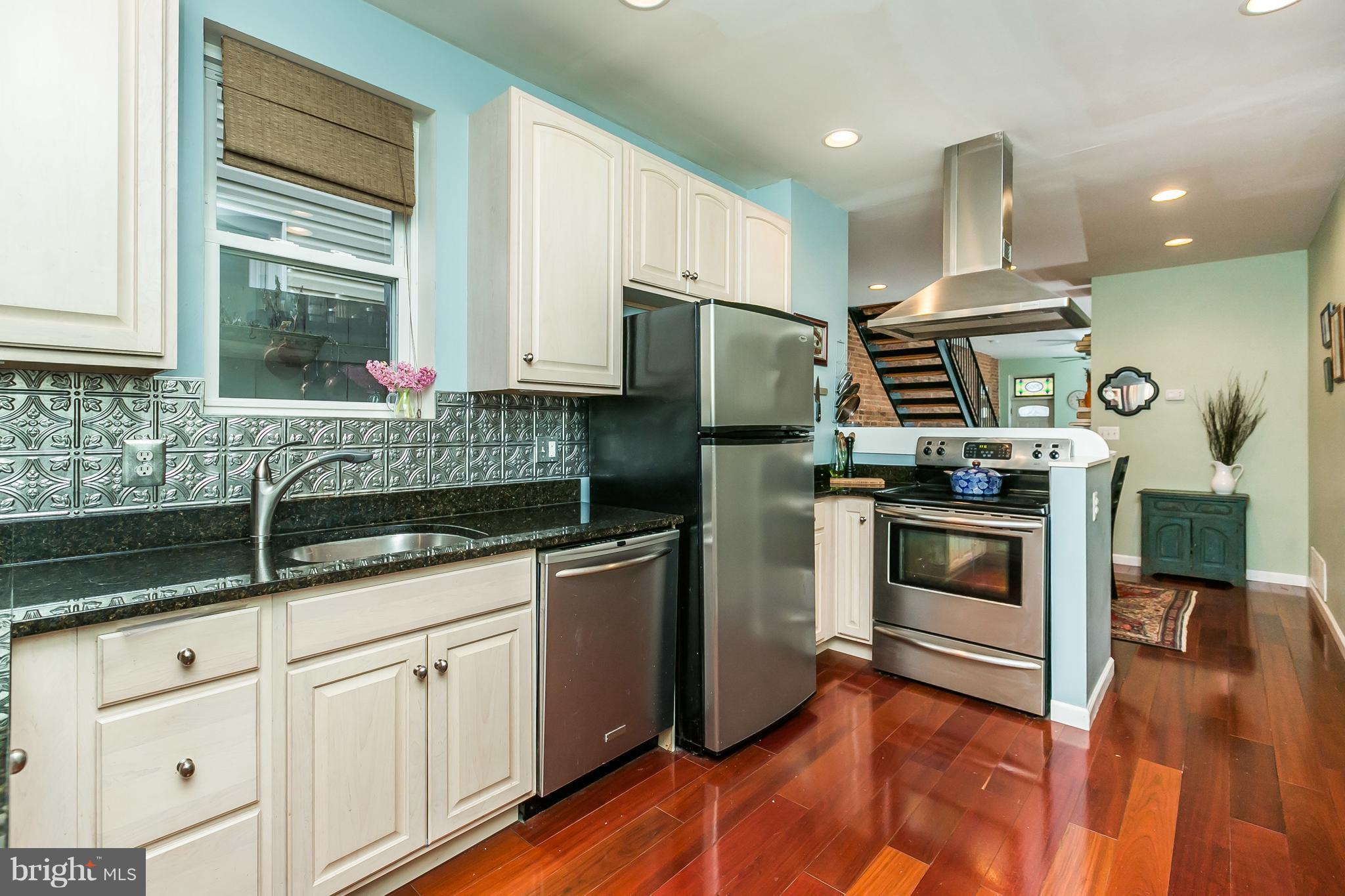 2960 Keswick Road Baltimore, MD 21211 - Photo 8 of 27 Kitchen
