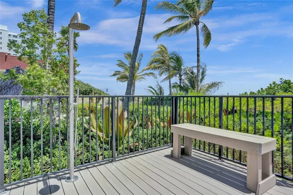 $5,000 | 1500 North Ocean Boulevard, Unit 801, Pompano Beach, FL 33062