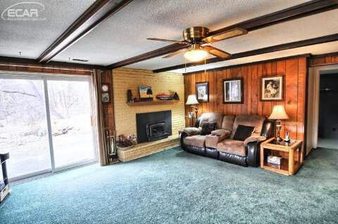 4345 East Stanley Road Genesee, MI 48437 - Photo 17 of 34 20432975-16.JPG