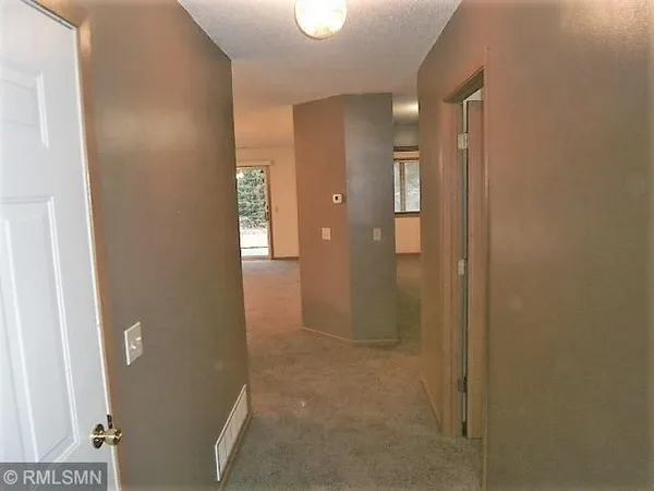 $1,300 | 1232 Spruce Court, Unit D, New Richmond, WI 54017