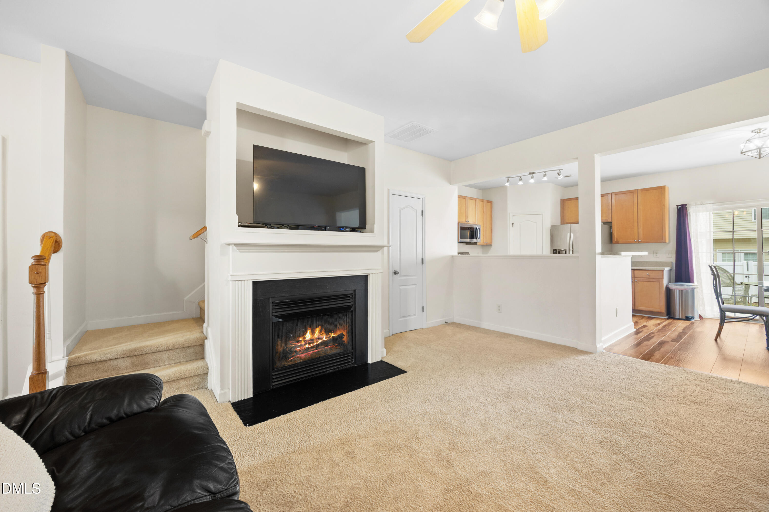 8324 Boca Point Raleigh, NC 27616 - Photo 6 of 29 Living room