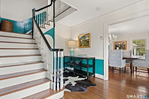 $2,395,000 | 3 Holmewood Lane, New Canaan, CT 06840