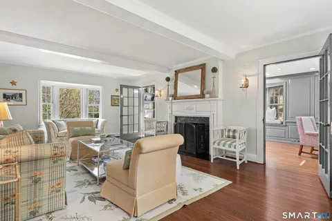 $2,395,000 | 3 Holmewood Lane, New Canaan, CT 06840